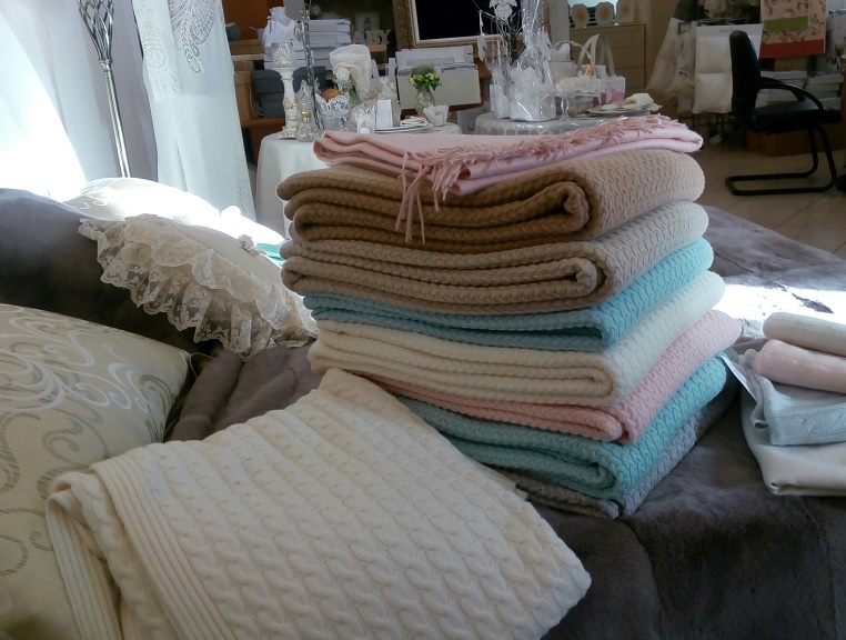 кашемировые пледы Sofia Cashmere США